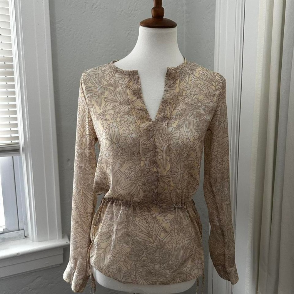 H&M Beige Floral Long-Sleeve Blouse